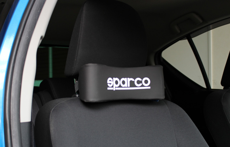 ネックピロー BLACK